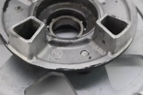 2005 Kawasaki Zzr600 Rear Back Sprocket W/ Hub k5103