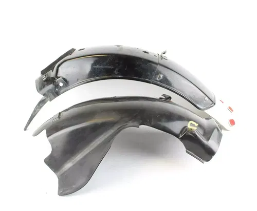 1983 Honda Goldwing 1100 Rear Back Wheel Fender Mud Guard 80100-MB9-770ZD r4756