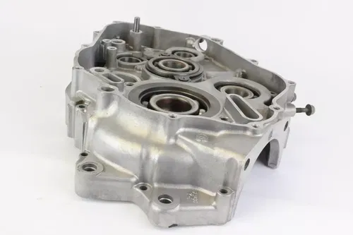 2002 Yamaha Raptor 660r Yfm660r Right Side Engine Motor Crankcase Crank G3945