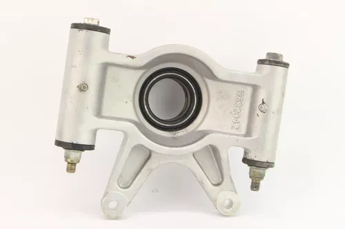 2009 Polaris Sportsman Xp 550 Efi Eps Right Rear Axle Bearing Carrier k7873