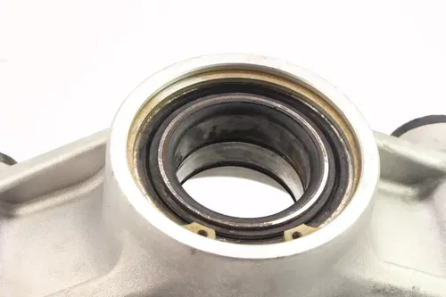 2009 Polaris Sportsman Xp 550 Efi Eps Right Rear Axle Bearing Carrier k7873