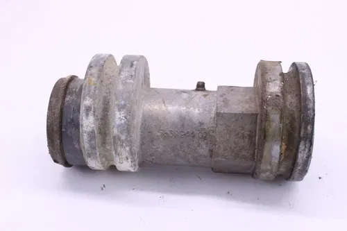 2004 Polaris Scrambler 500 4x4 Right Rear Back Axle Carrier Tube S1948