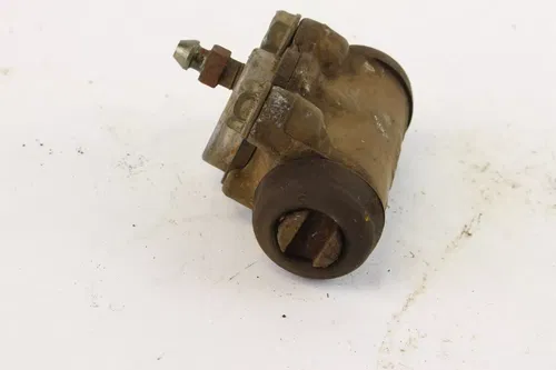 2001 Suzuki Quadrunner 250 Ltf250 2x4 Front Left Wheel Cylinder c0514
