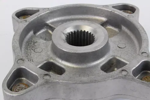 1999 Polaris Sportsman 335 4x4 Front Wheel Right Or Left Hub c9545