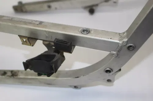 Suzuki Gsxr600 Gsxr750 SRAD Rear Subframe Back Sub Frame Seat Latch 0809
