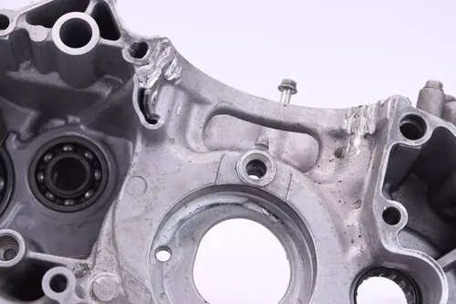 DAMAGED YFZ450R Left Case 09-25 Fuel Injected P1972