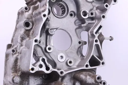 DAMAGED YFZ450R Left Case 09-25 Fuel Injected P1972