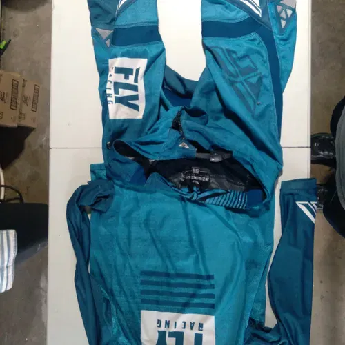 Fly pants and jersey 