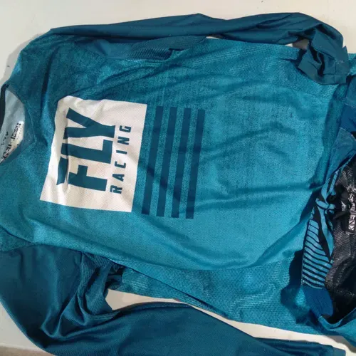 Fly pants and jersey 