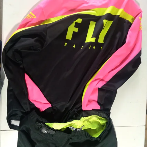 Fly f-16 pants and jersy