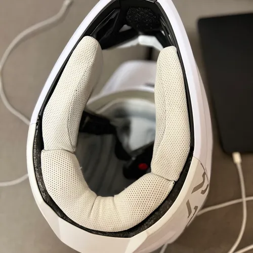 Fox Racing V3 Helmet - Size M