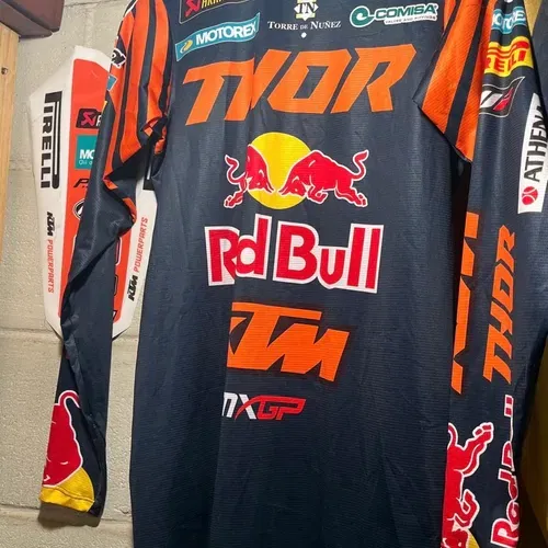 Jorge Prado Signed