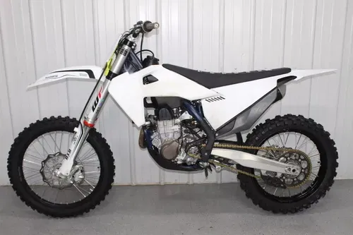 2020 Husqvarna FC450 OEM Frame 7950300100069 Chassis FC 450 20/3