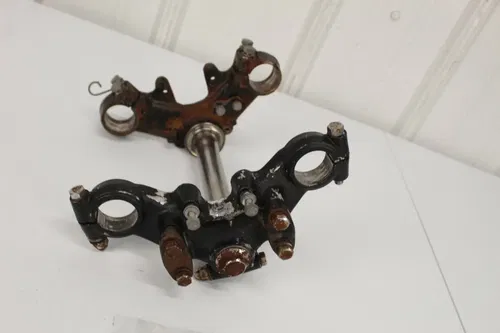 1974 - 1976 Yamaha DT400 Triple Clamps 456-23340-31-33 DT 250 360 400 74 75 76