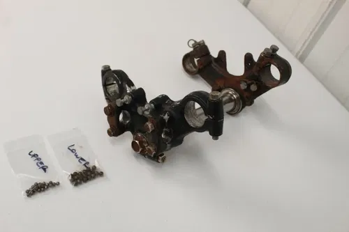 1974 - 1976 Yamaha DT400 Triple Clamps 456-23340-31-33 DT 250 360 400 74 75 76
