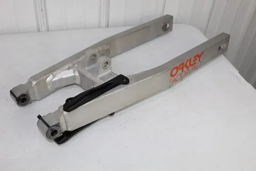 1984 Kawasaki KX125 Swingarm 33001-1209 Swing Arm NEW bearings slider KX 125 84