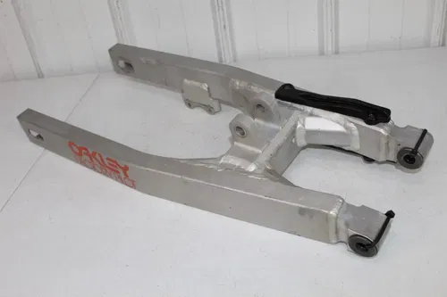 1984 Kawasaki KX125 Swingarm 33001-1209 Swing Arm NEW bearings slider KX 125 84