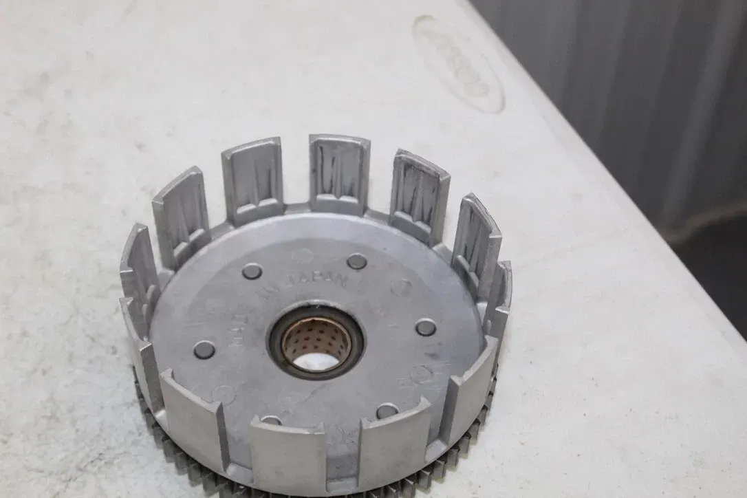 1982 - 1984 Kawasaki KX125 OEM Clutch Basket 13095-1058 KX 125 84/4