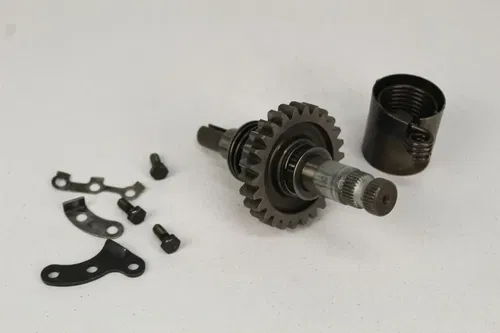 1976 Yamaha DT400 Kickstarter Mechanism Kick Start Gear DT 400 76