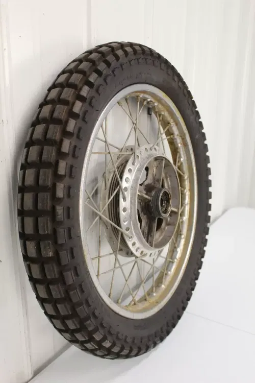 1962 Yamaha YDS2 Rear Wheel assembly YDS 2 62