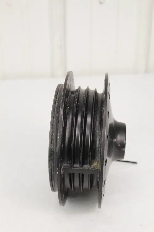 1978 - 1983 Yamaha YZ100 Front Hub 248-25111-00-98 YZ 100 78 - 83 80/1