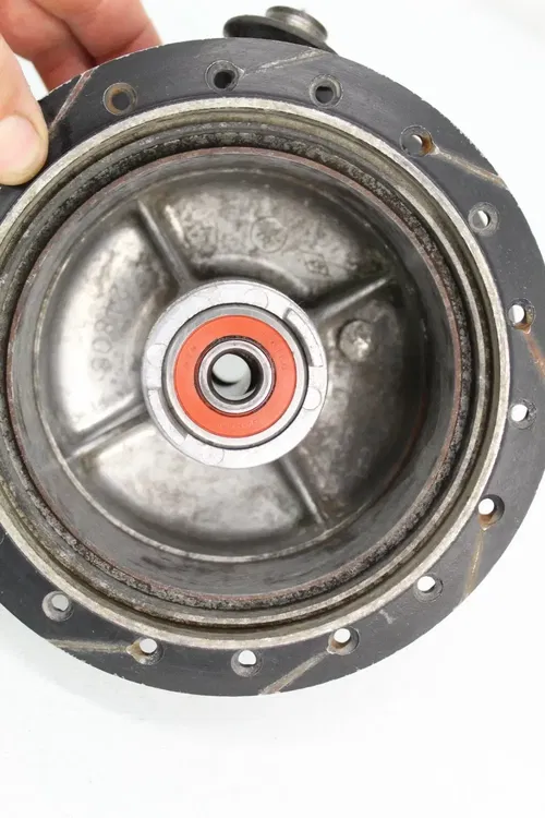 1978 - 1983 Yamaha YZ100 Front Hub 248-25111-00-98 YZ 100 78 - 83 80/1