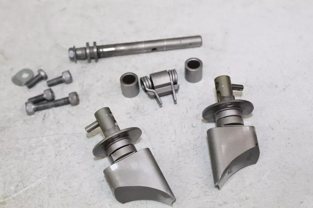 パーツ Yz125 2001 2002 Yamaha YZ125 OEM Cylinder Exhaust Power Valve