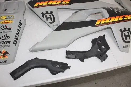 2019 - 2022 Husqvarna FC350 Plastic Fenders Shrouds Plates Guard FC TC 125 - 450