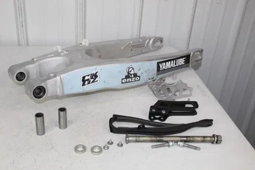 2024 2025 Yamaha YZ250F OEM Swingarm Swing Arm YZ450F 2023 - 2025 (24/2)