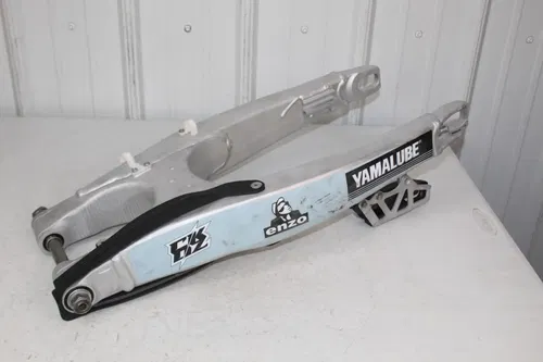 2024 2025 Yamaha YZ250F OEM Swingarm Swing Arm YZ450F 2023 - 2025 (24/2)