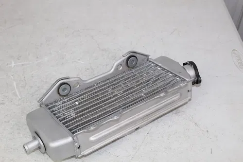 2004 2005 Kawasaki KX250F  OEM Left Radiator 39061-0003 KX Suzuki RMZ 250 04-06