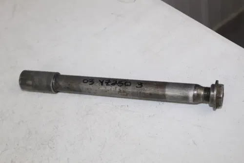 1999 - 2004 Yamaha YZ250 OEM Front Axle 5BE-25181-00-00 YZ 125 250 400 426 450