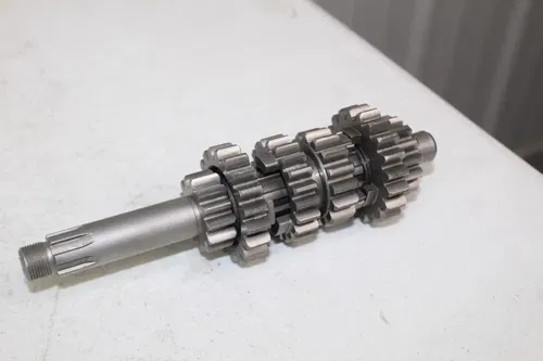 1983 - 1985 Yamaha YZ125 Transmission Main Axle Shaft with Gears YZ 125 83