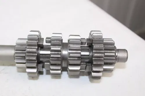 1983 - 1985 Yamaha YZ125 Transmission Main Axle Shaft with Gears YZ 125 83