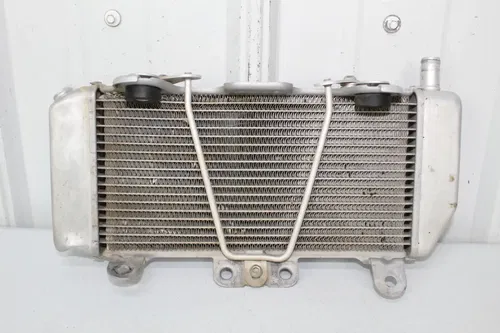 2008 Yamaha YZ450F OEM Left Radiator 2S2-1240A-70-00 YZ450 YZ 450 07 08 09 #26