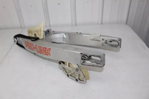1988 Honda CR125 OEM Swingarm Swing Arm NEW chain slider CR 125 88/4