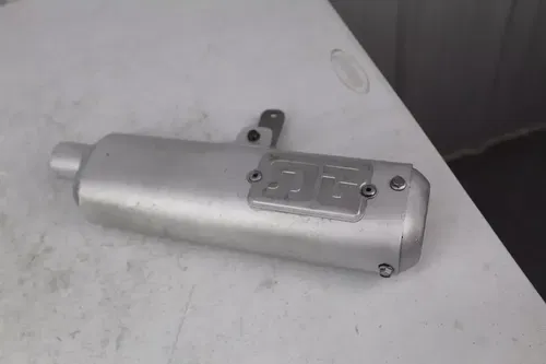 1983 Honda CR250 DG Exhaust Silencer Muffler CR 250 83/2