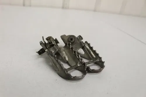 2002 Honda CRF450R Footpegs Foo Pegs Pins Springs CRF450 CRF 450 02 - 16 #8z
