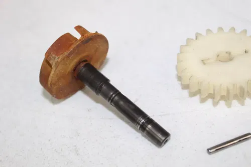 驚きの価格 1989 1LX-12450 Impeller Shaft Pump Water YZ125 Yamaha 1992 - コスプレウィッグ