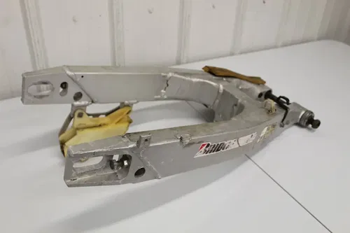 1990 Yamaha YZ250 OEM Swingarm assembly Swing Arm WR YZ 125 250 90/2