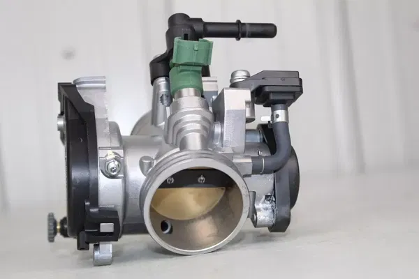 2014 - 2017 Yamaha YZ450F OEM Throttle Body 1SL-13750-00-00 2014 - 2017 Yamaha YZ450F OEM Throttle Body 1SL-13750-00-00