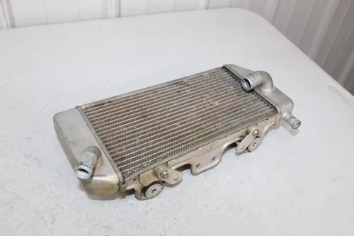 2007 - 2009 Yamaha YZ450F OEM Left Radiator 2S2-1240A-70-00 YZ450 YZ 450 9/30