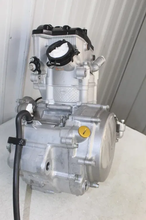 2024 Kawasaki KX450 Engine with stator assembly 24.5 hours  KX 450 24/2