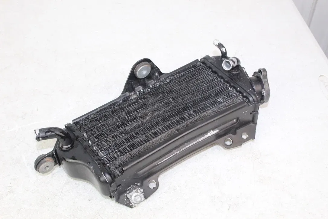 1990 1991 Kawasaki KX250 OEM Right Radiator 39061-1146 KX 250 91/4