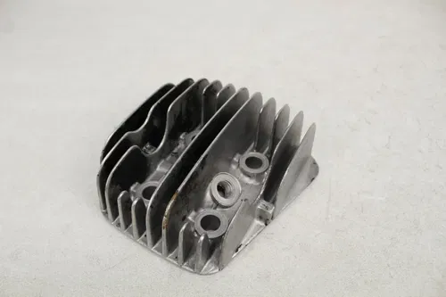 1970 1971 Yamaha HT1 OEM Cylinder Head 276-11111-01-94 HT1B HT1BM 70 71