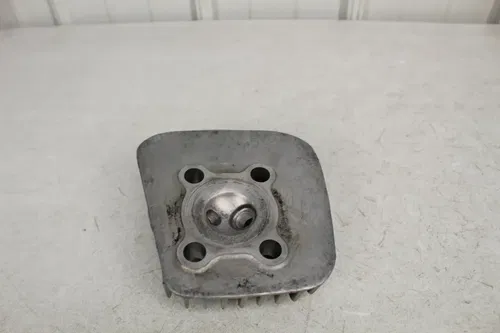 1970 1971 Yamaha HT1 OEM Cylinder Head 276-11111-01-94 HT1B HT1BM 70 71