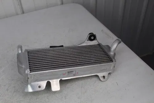 2024 2025 Yamaha YZ250F OEM Left Radiator BHR-1240A-00-00 YZ 250 F 450 25/2