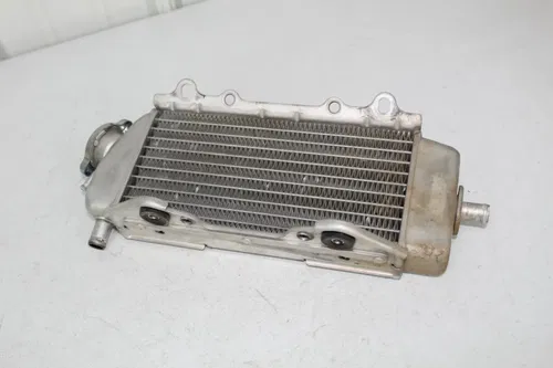 2004 Suzuki RMZ250 OEM Left Radiator K3906-10003 RMZ 250 Kawasaki KX250F 04