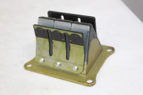 1993 - 1997 Honda CR125 OEM Reed Cage Valve assembly Reeds CR 125 93 - 97 Z
