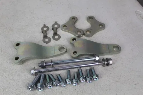 NEW 2016 2017 Yamaha YZ450F OEM Engine Mount Brackets Bolts YZ450 YZ 450